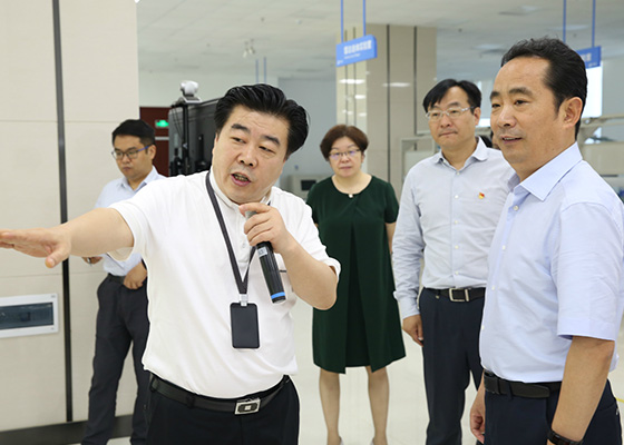 市長李明遠蒞臨公司調研現代產業發展情況